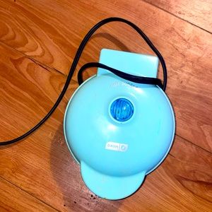 Mini Bunny shaped waffle maker 🌟